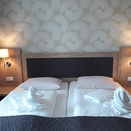 Hotel Rozvoj Klatovy Ngoại thất bức ảnh