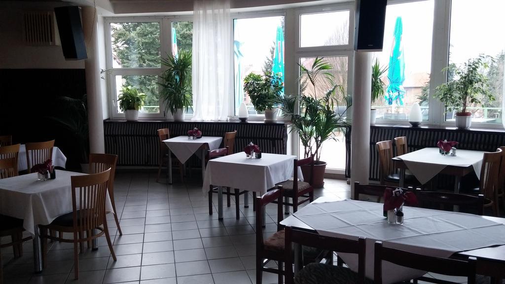 Hotel Rozvoj Klatovy Ngoại thất bức ảnh