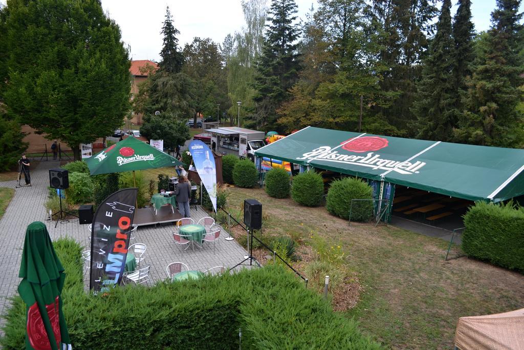 Hotel Rozvoj Klatovy Ngoại thất bức ảnh