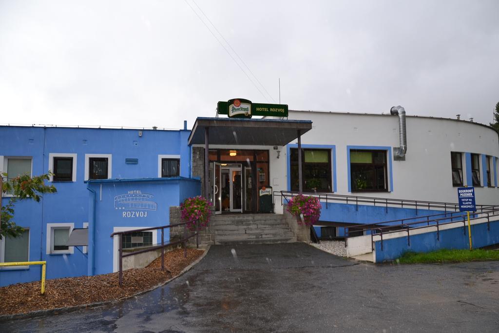 Hotel Rozvoj Klatovy Ngoại thất bức ảnh